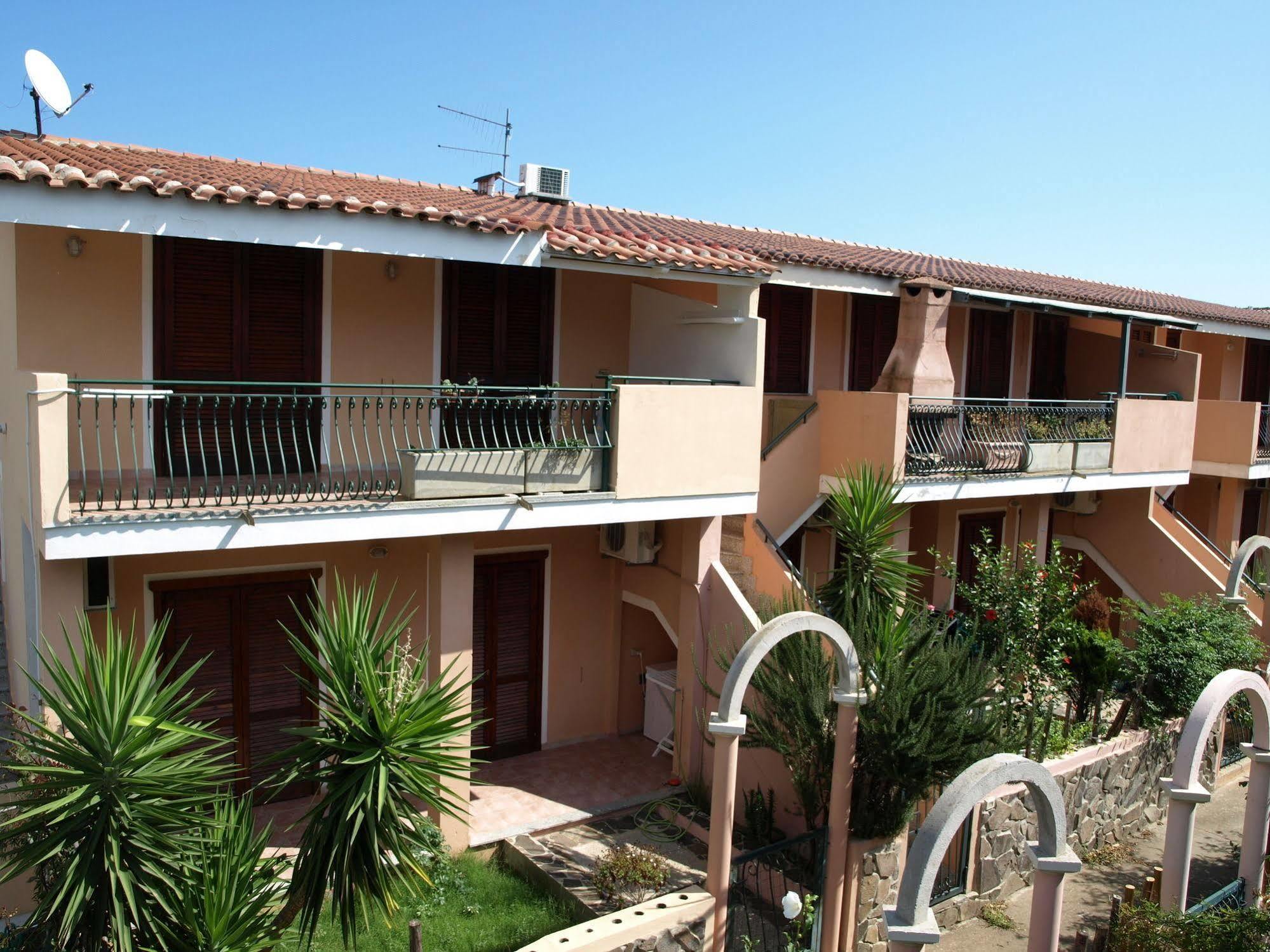 Appartamenti Simius Villasimius Exterior photo